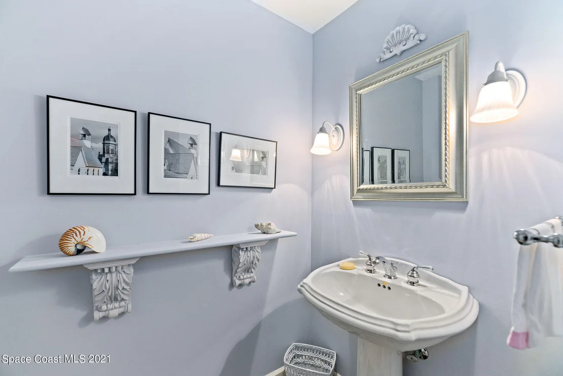 Photo of 176 Bayshore Drive
