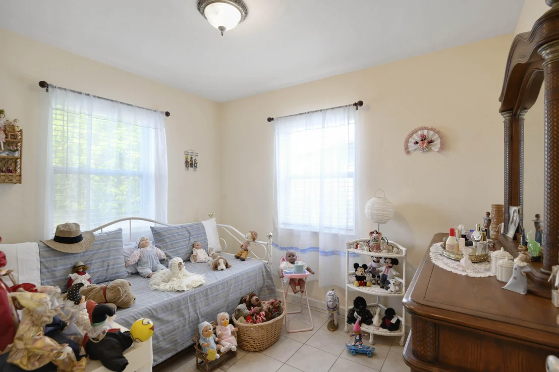 Photo of 939 Bianca Drive NE