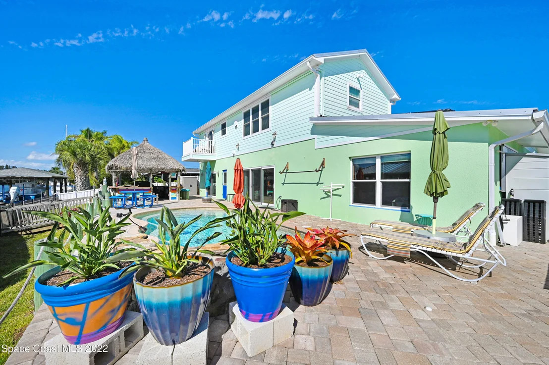 Photo of 414 Thrush Drive