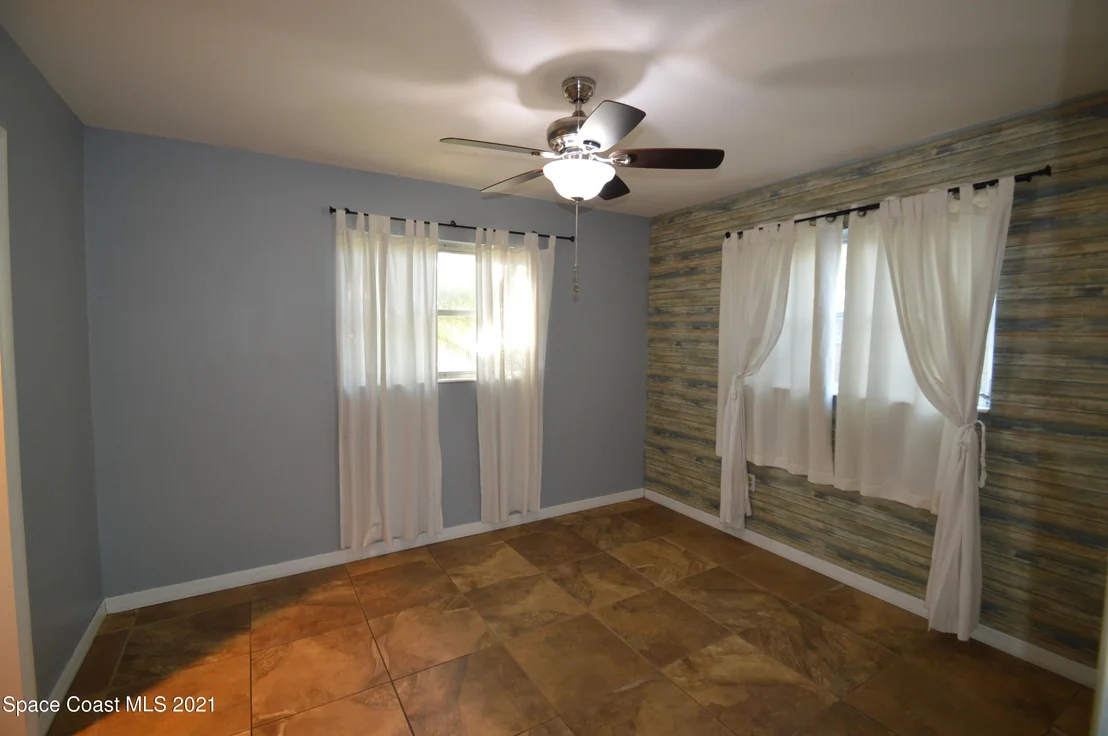 Photo of 758 Mohawk Avenue