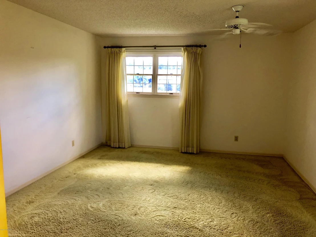 Photo of 1481 Meadowbrook Road NE
