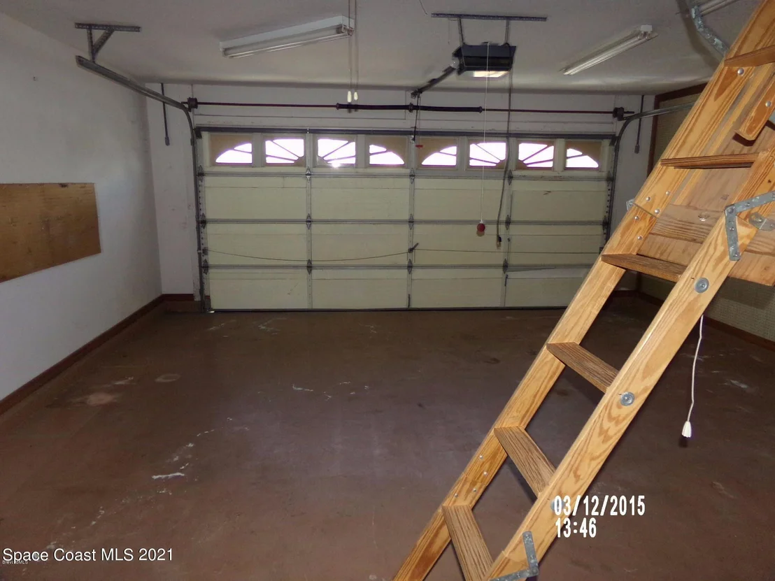 Photo of 933 S Fork Circle