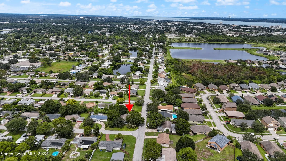 Photo of 1325 Estridge Drive