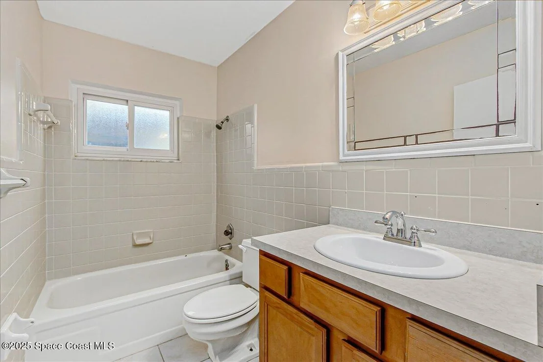 Photo of 2222 Meridian Avenue