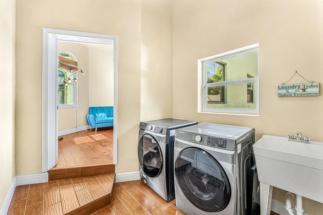 Photo of 3119 N Indian River Drive