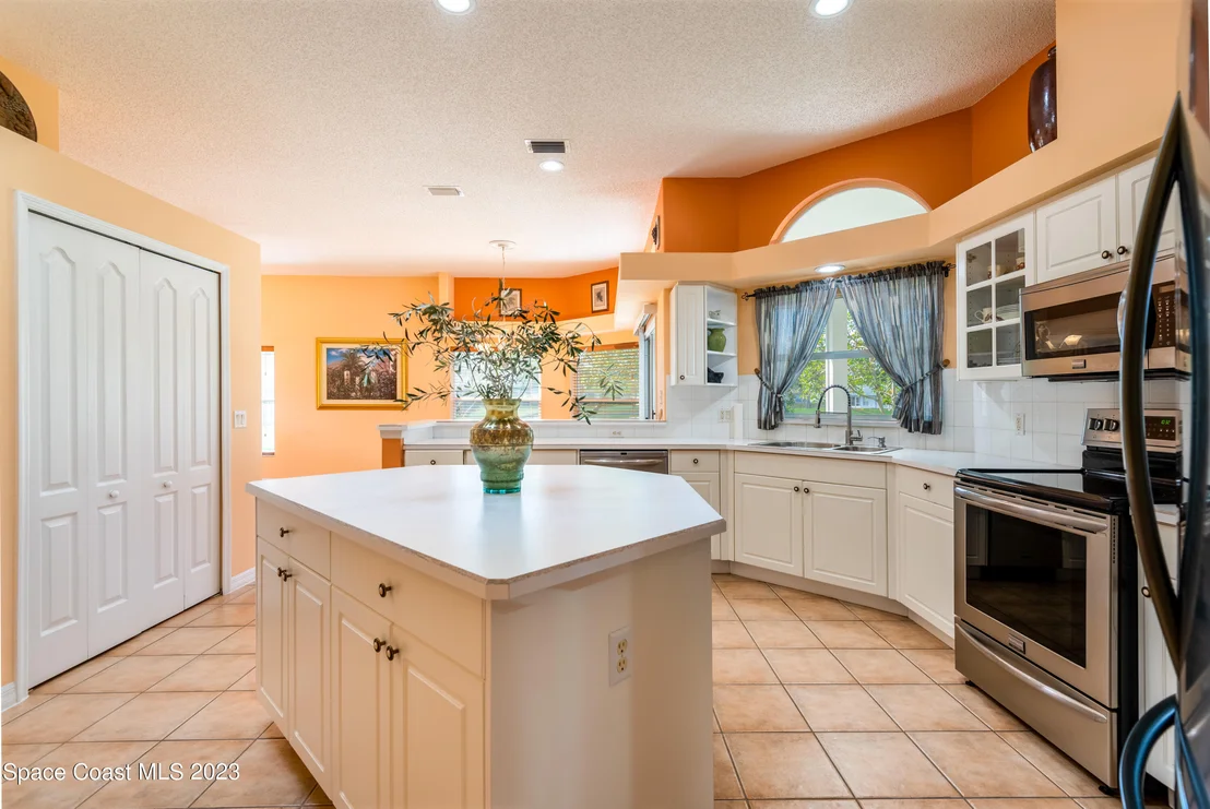 Photo of 899 Cumberland Place