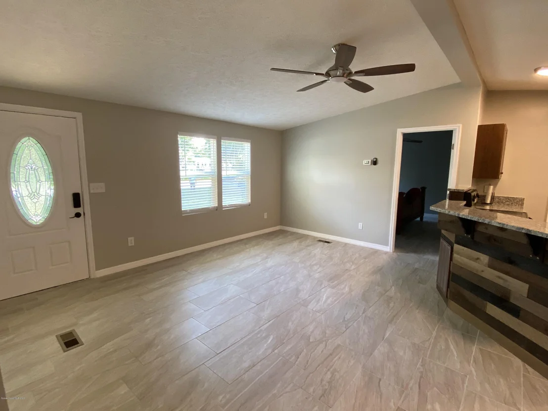 Photo of 2350 Parrish Road