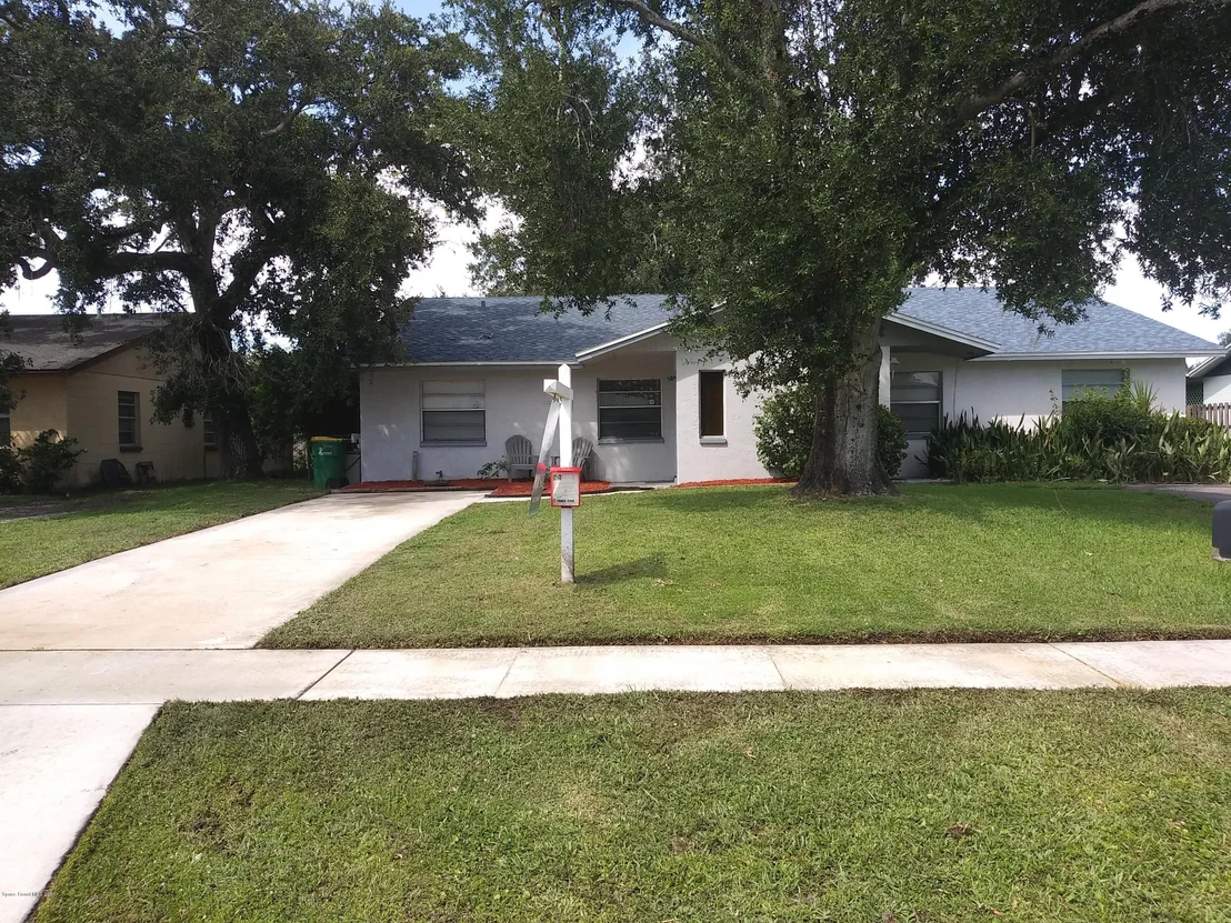 Photo of 2456 Uranus Drive