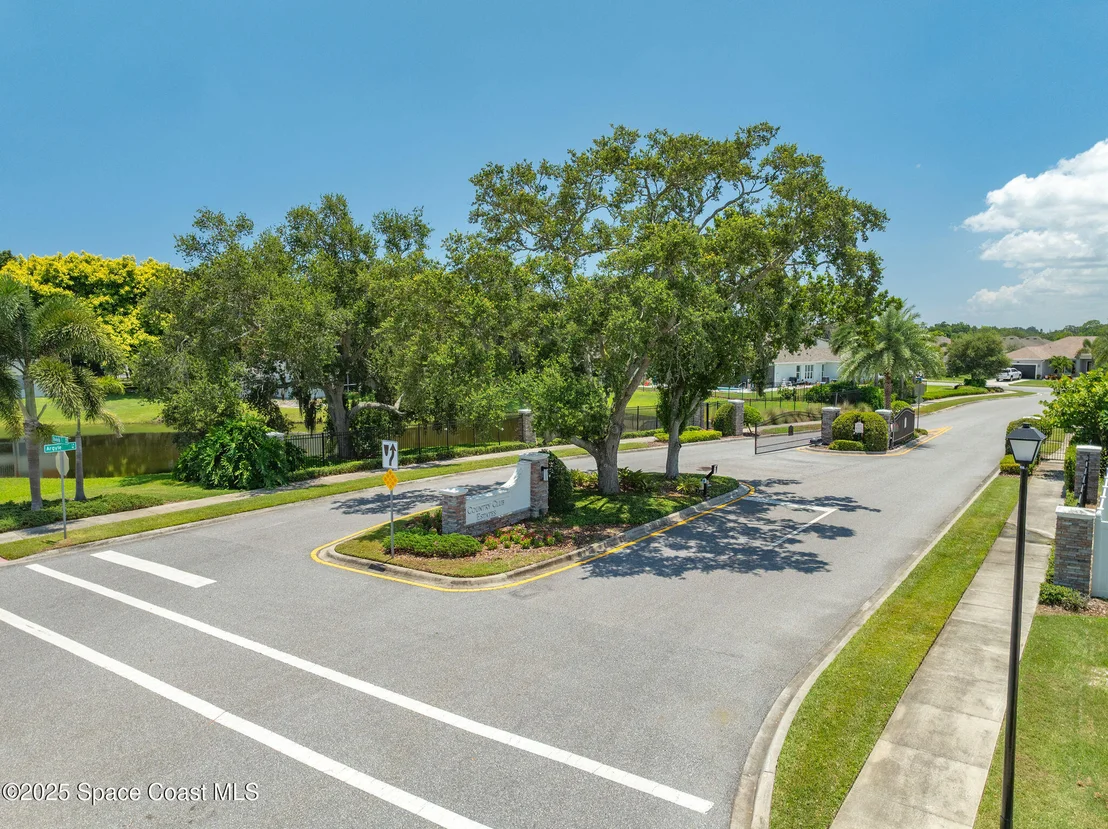 Photo of 2003 Killian Drive NE