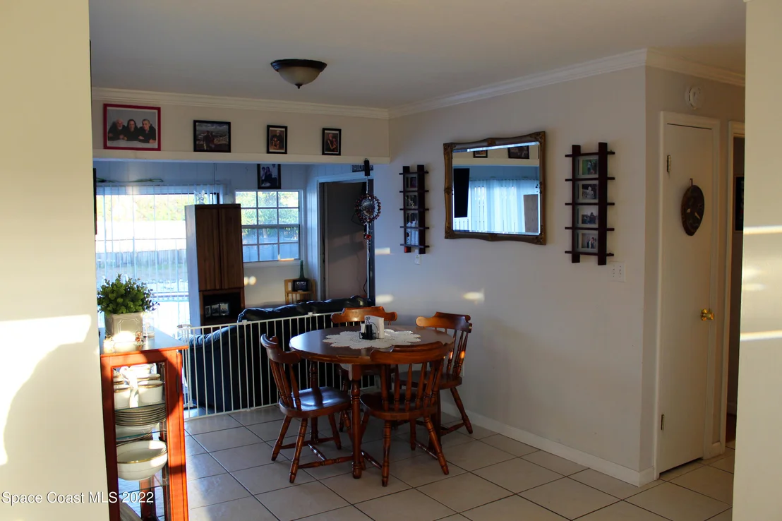Photo of 951 Burn Drive NE