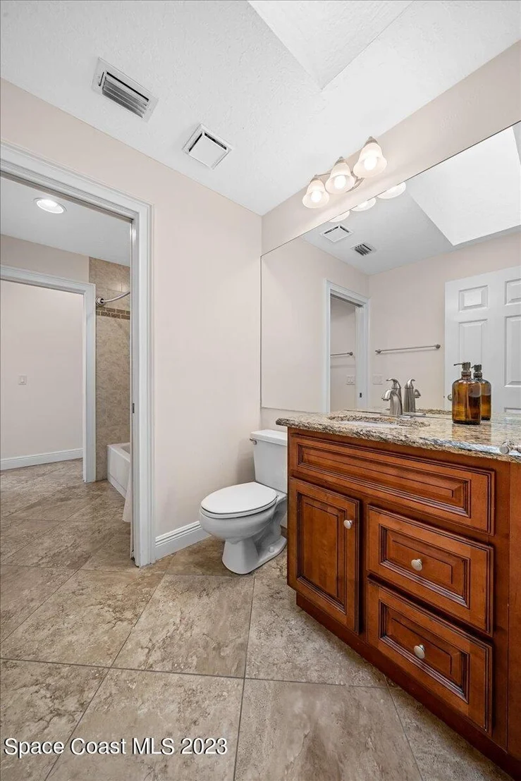 Photo of 208 Lanternback Island Drive