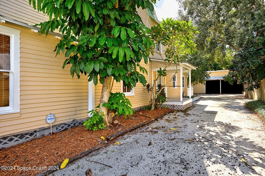 Photo of 23 Barton Avenue