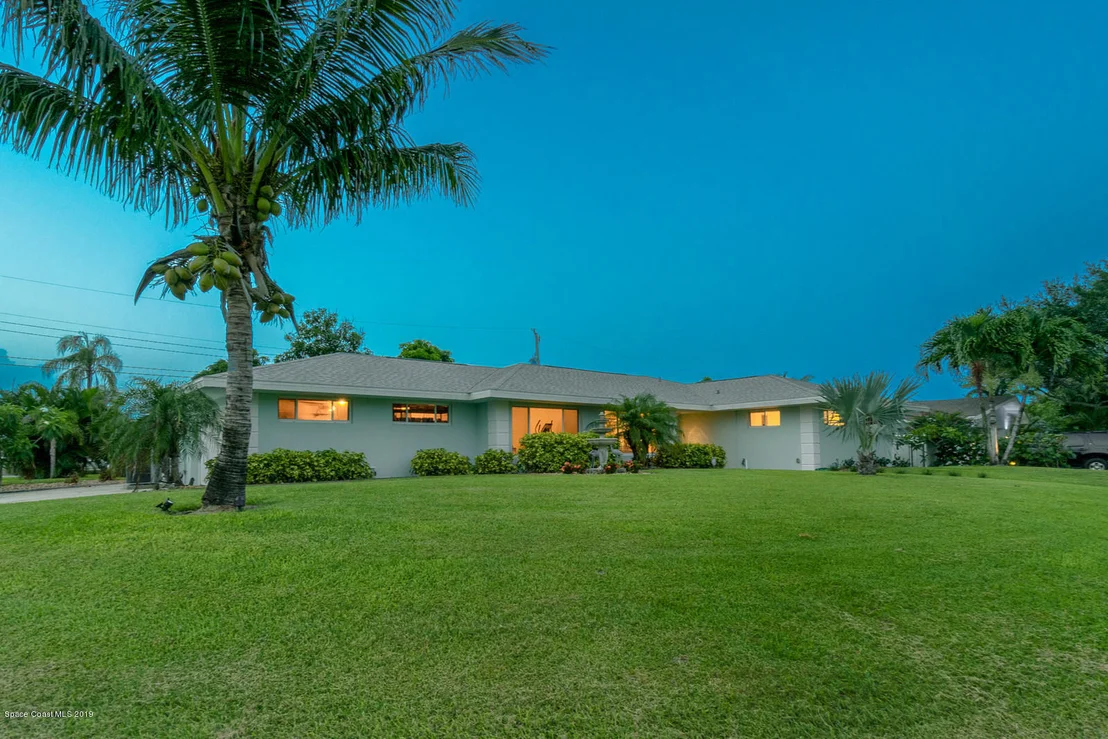 Photo of 484 Oak Ridge Drive