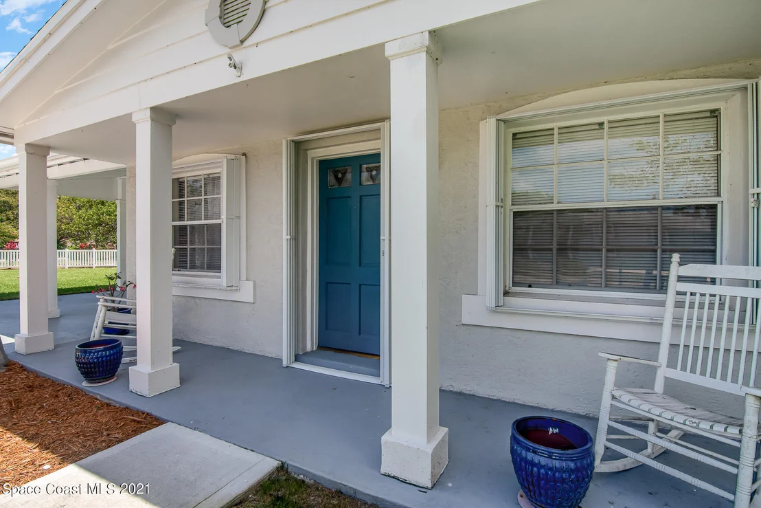 Photo of 983 Beacon Road