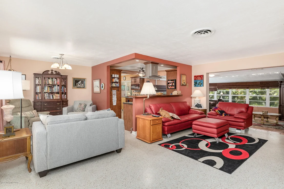Photo of 317 Jupiter Drive