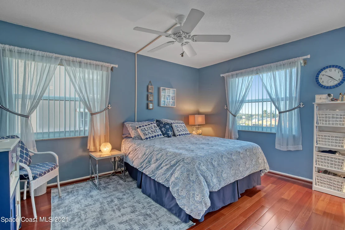 Photo of Unit 310 at 995 N Highway A1a