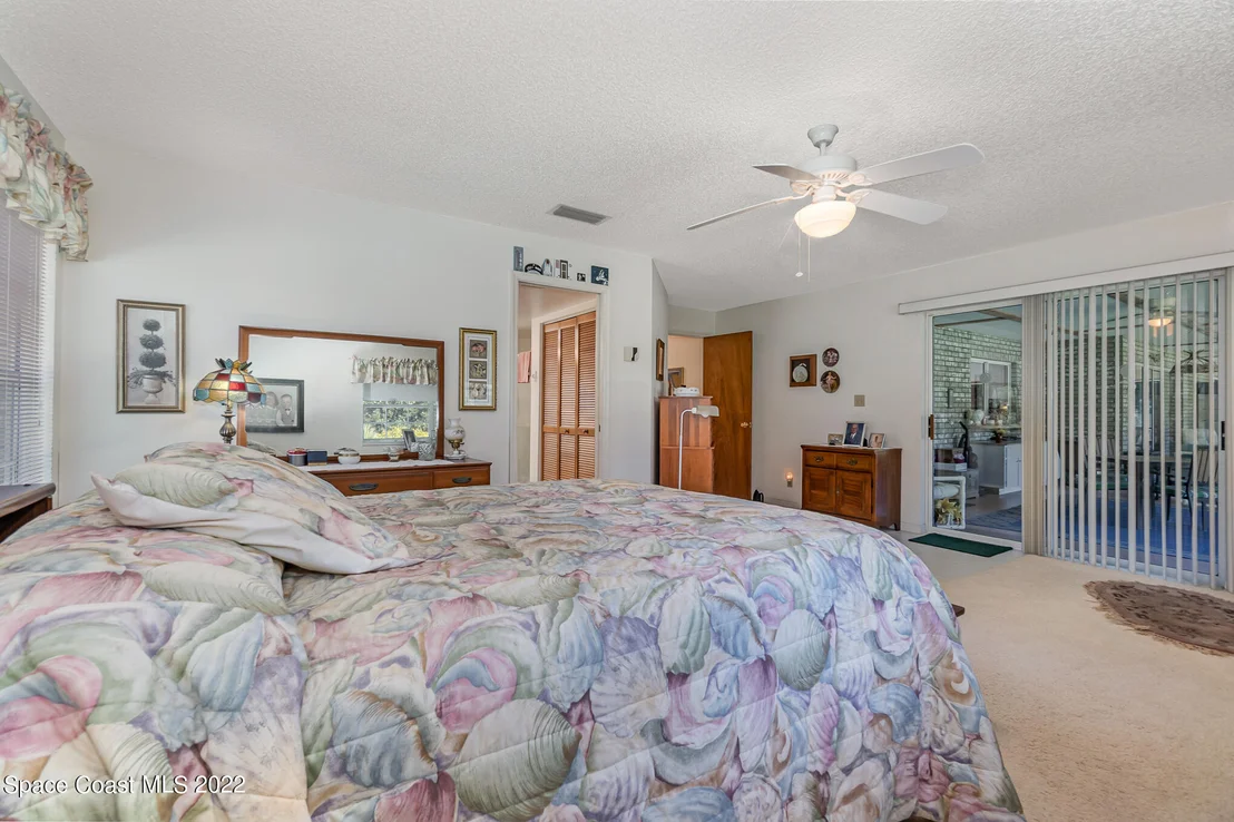Photo of 4050 Burkholm Road