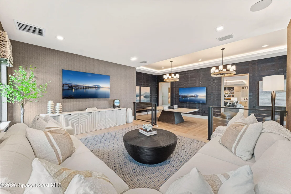 Photo of 3717 Upper Floridian Way