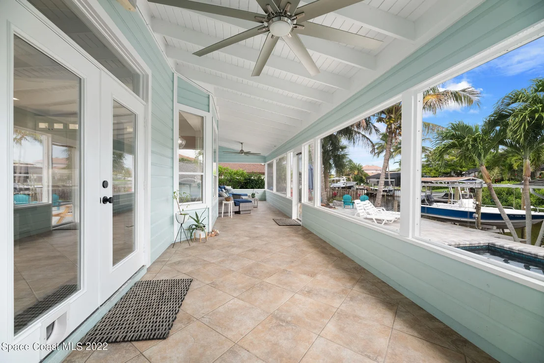 Photo of 416 Riverview Lane