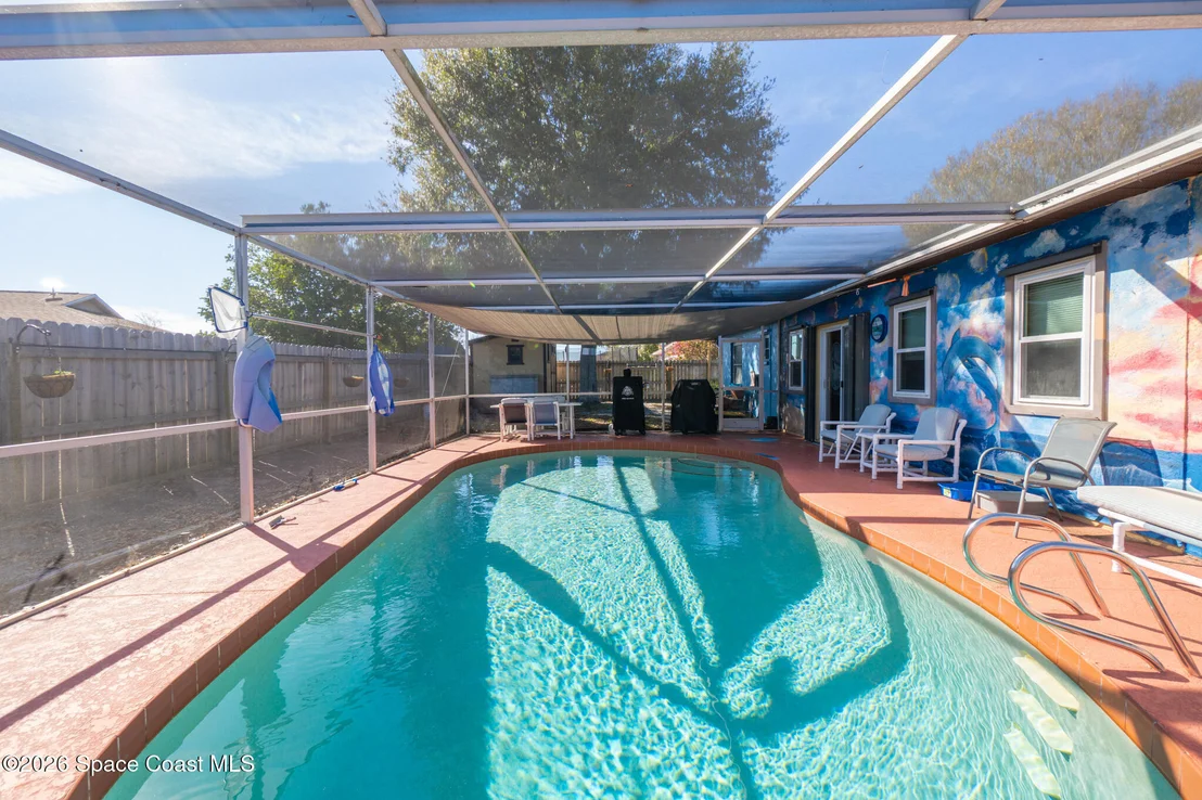 Photo of 1497 Hendren Drive