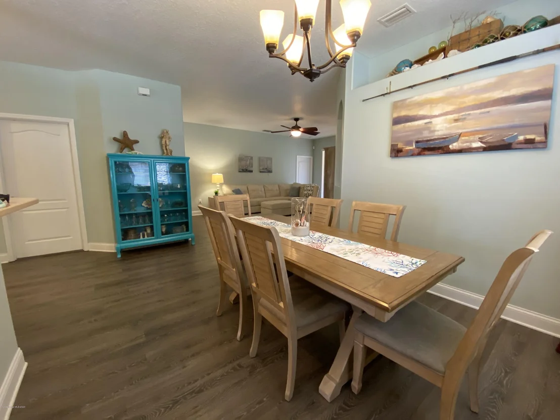 Photo of 2291 Bridgeport Circle