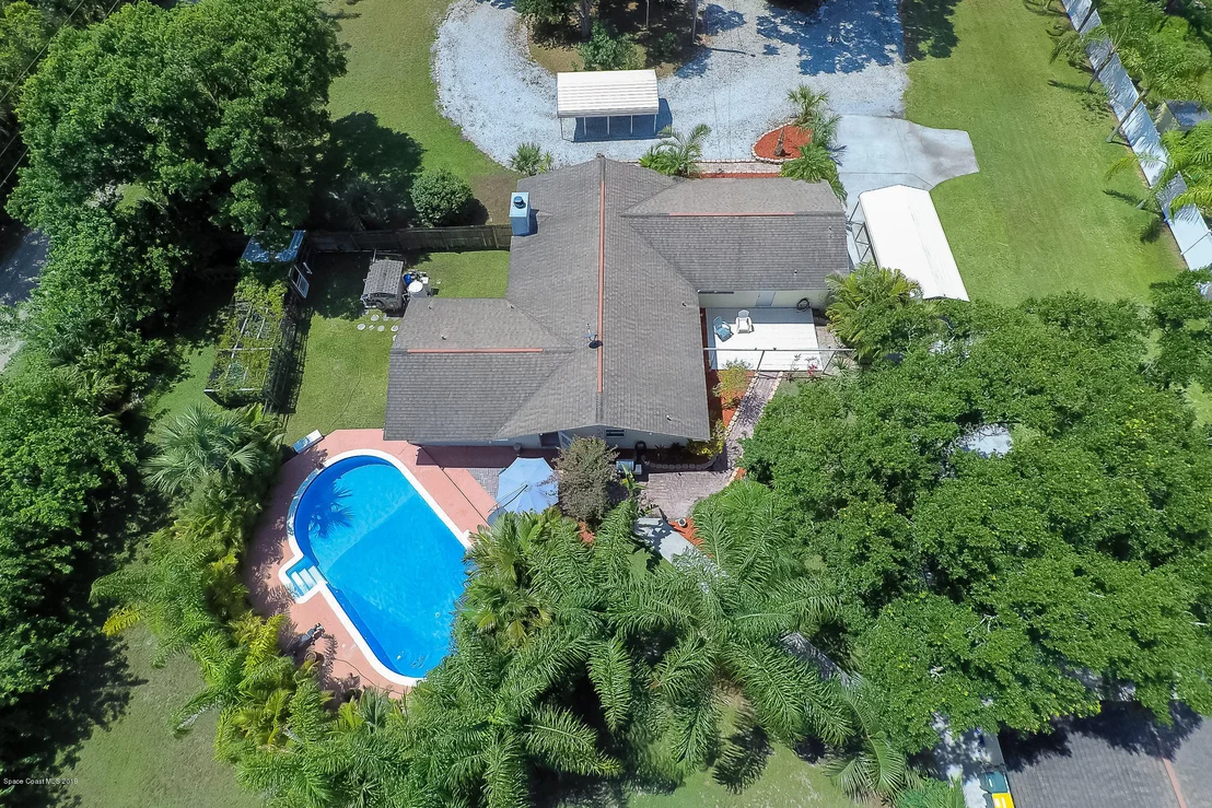 Photo of 1390 Hall Road