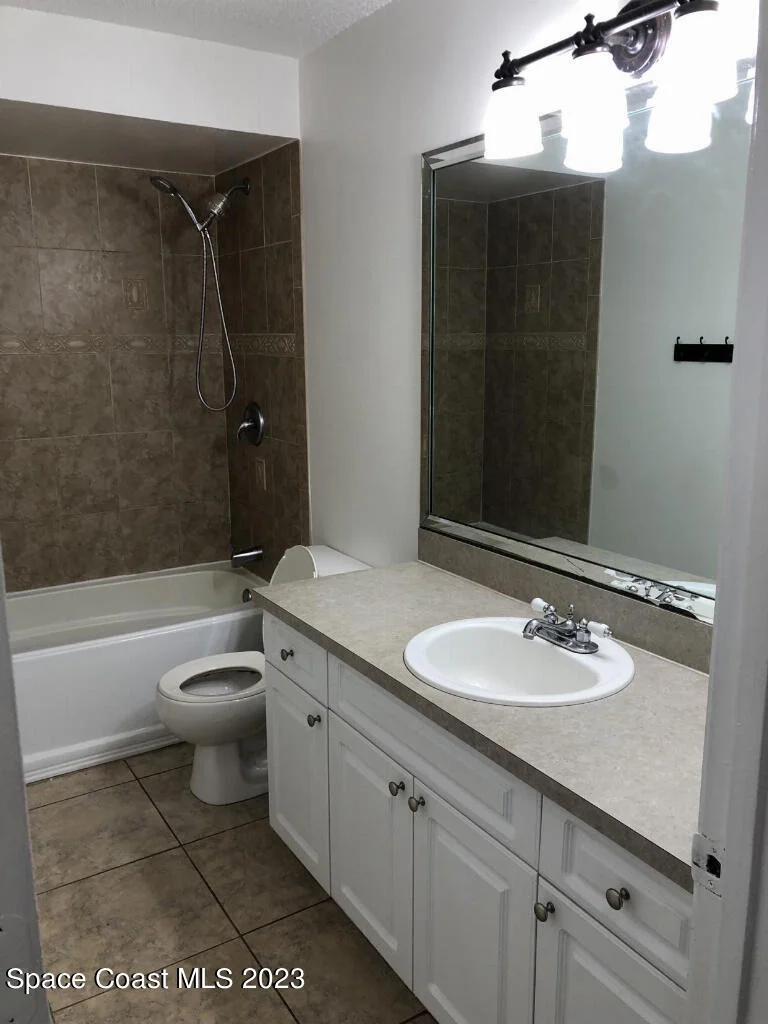 Photo of 5434 Jamaica Road