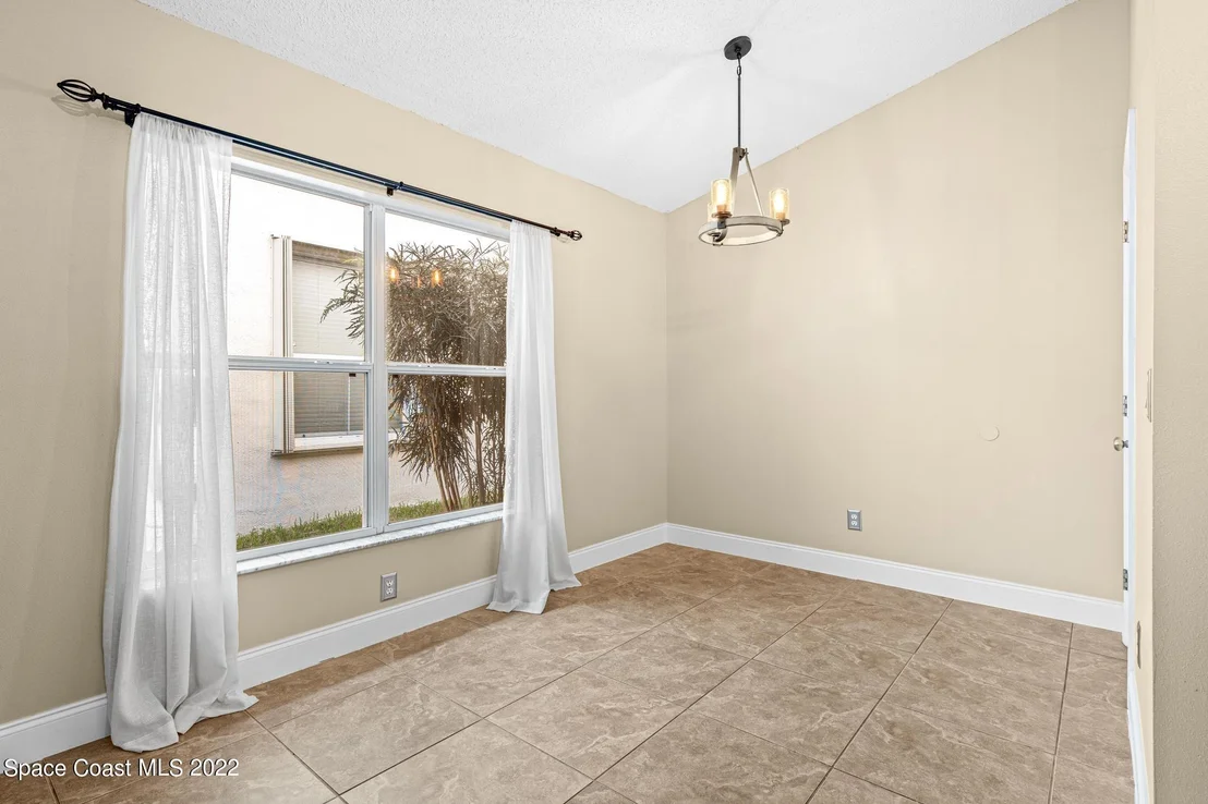 Photo of 524 Sedgewood Circle
