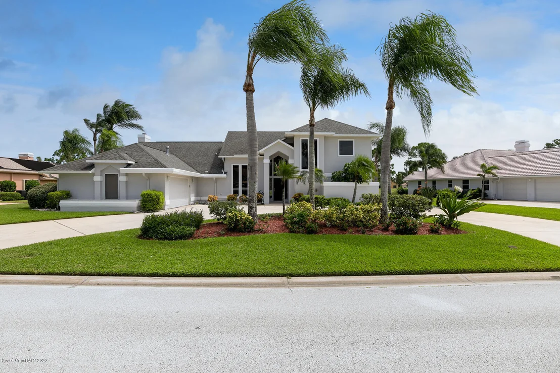 Photo of 689 Spring Lake Drive