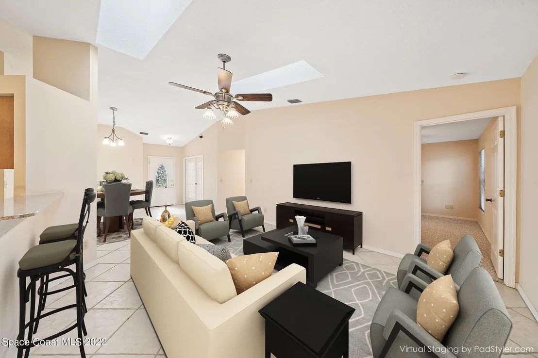 Photo of 958 Tamarind Circle
