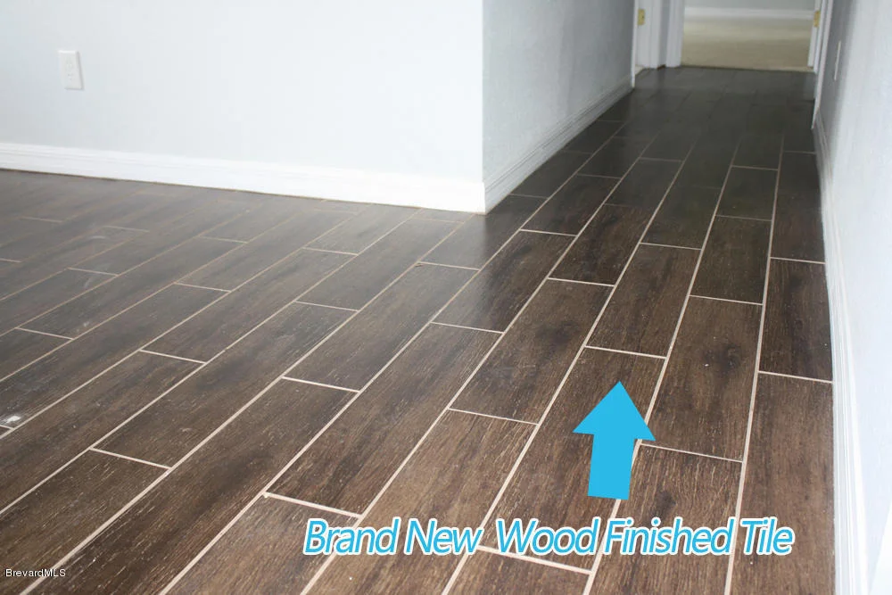 Photo of 220 Avenida Central