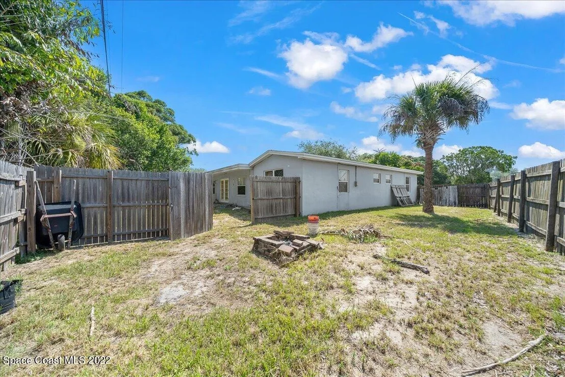 Photo of 1266 Bianca Drive NE