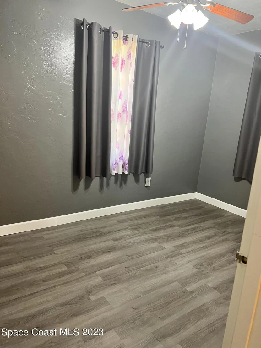 Photo of 1058 Barclay Drive