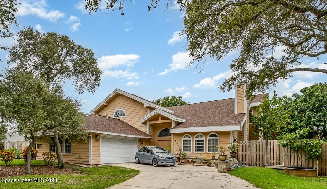 Photo of 544 Hummingbird Drive