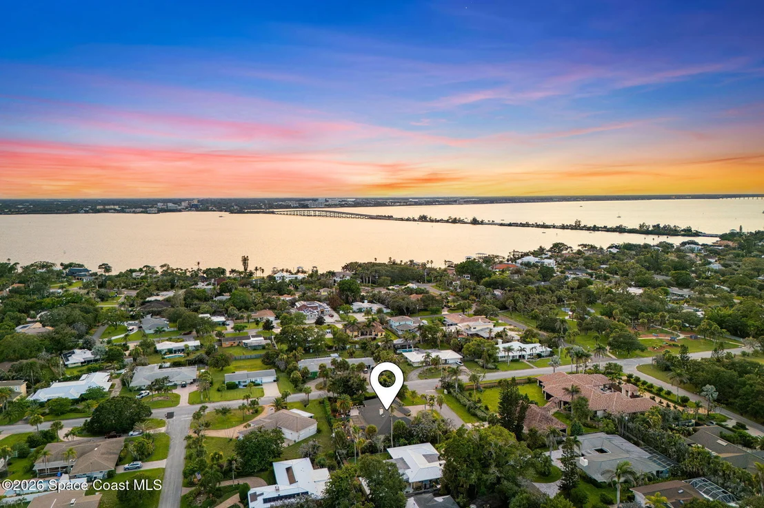 Photo of 339 Cocoa Avenue
