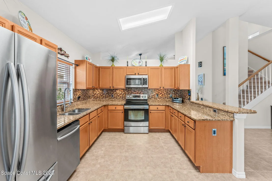 Photo of 2060 Stratford Pointe Drive