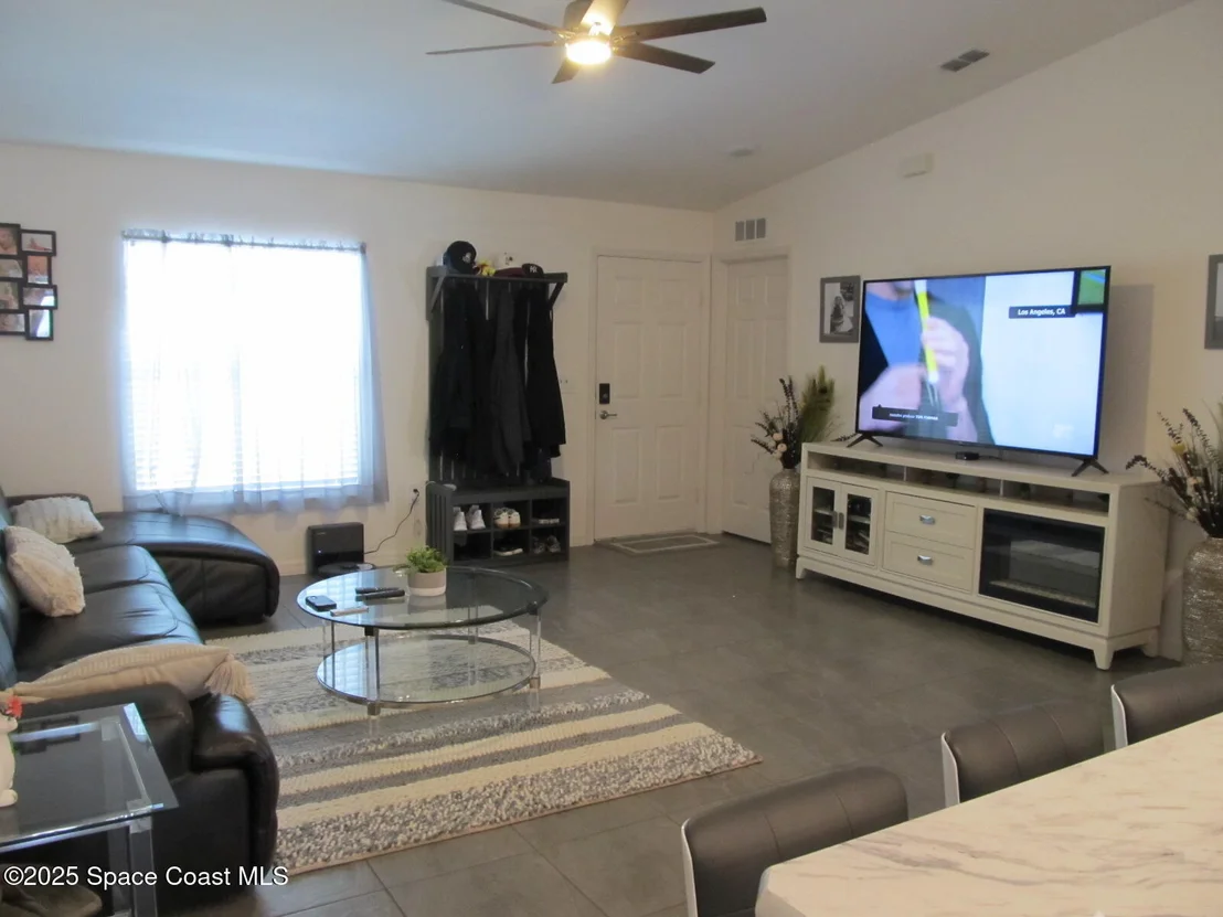 Photo of 2811 Detached Circle SE