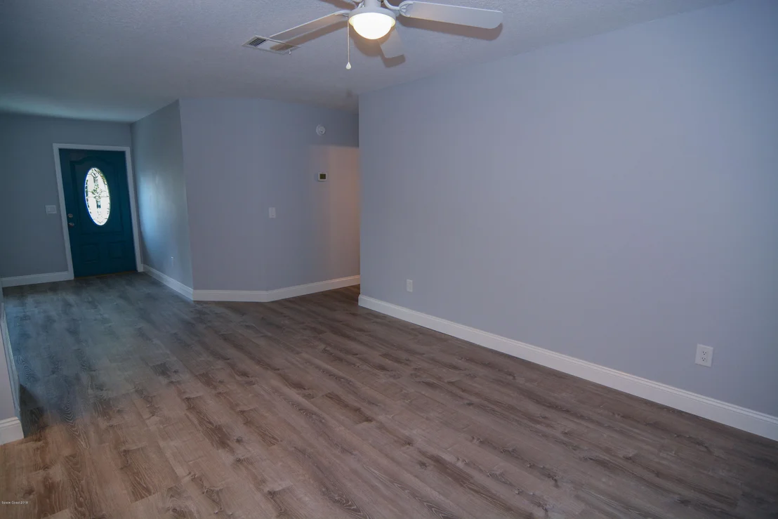 Photo of 1211 Bard Lane NE