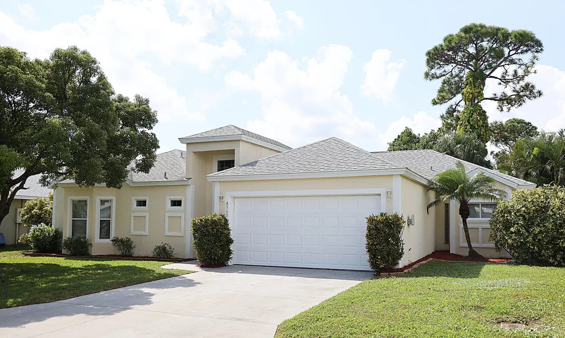 Photo of 4960 Hidden Creek Road