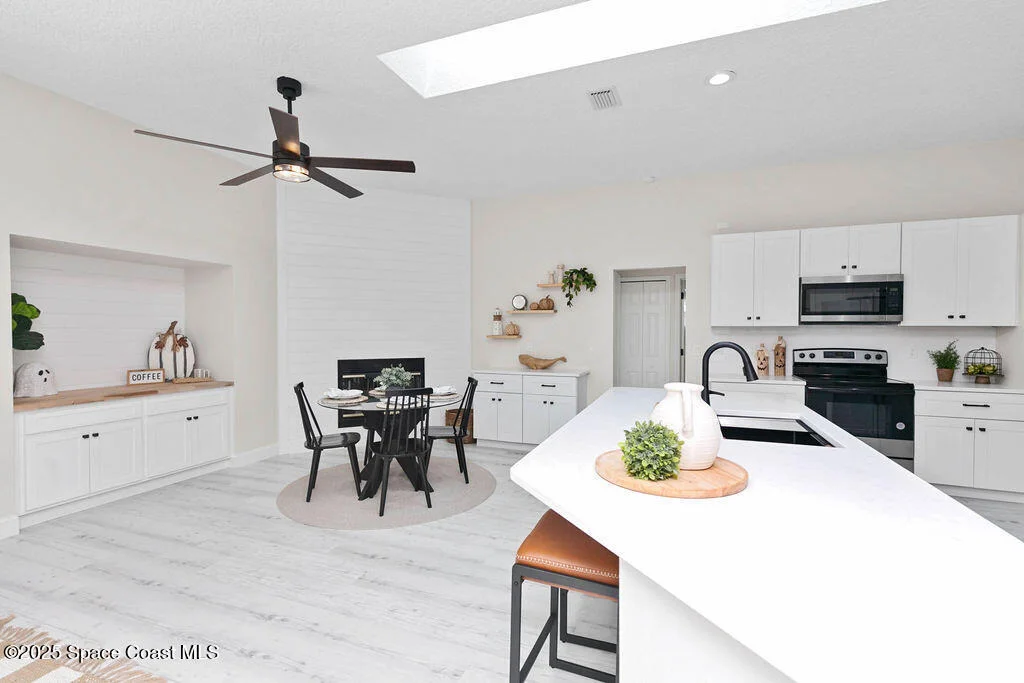 Photo of 6135 Balboa Street