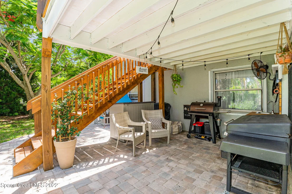 Photo of 142 11th (Eleventh) Avenue