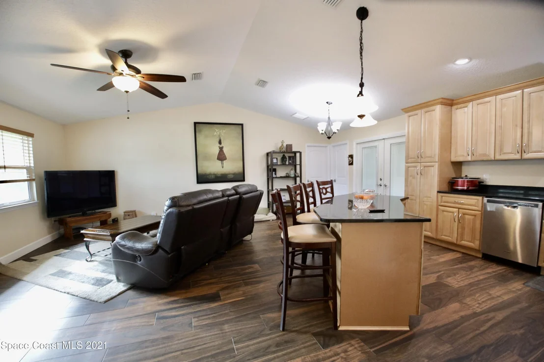 Photo of 9026 85th Place