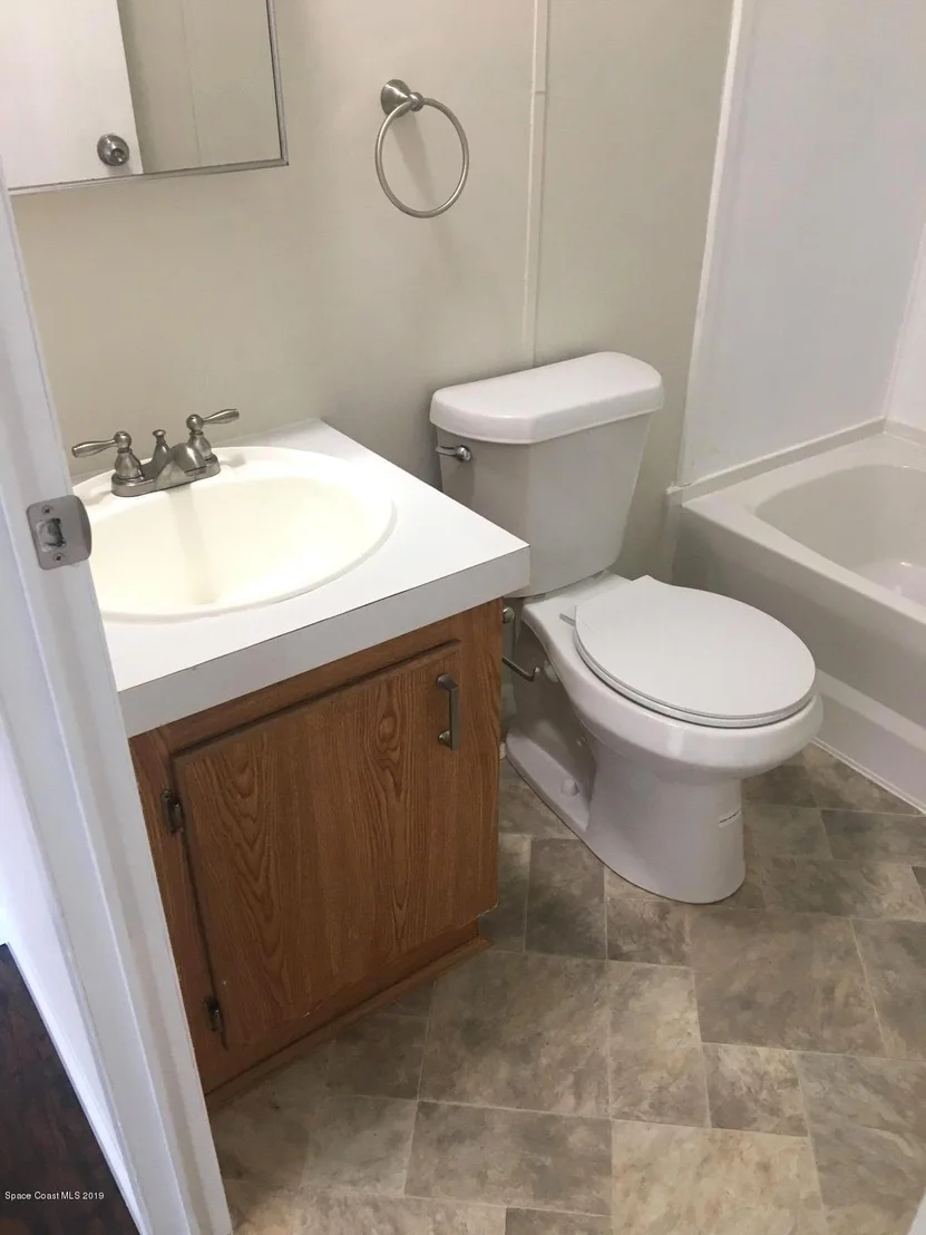 Photo of 3425 Turnbull Road