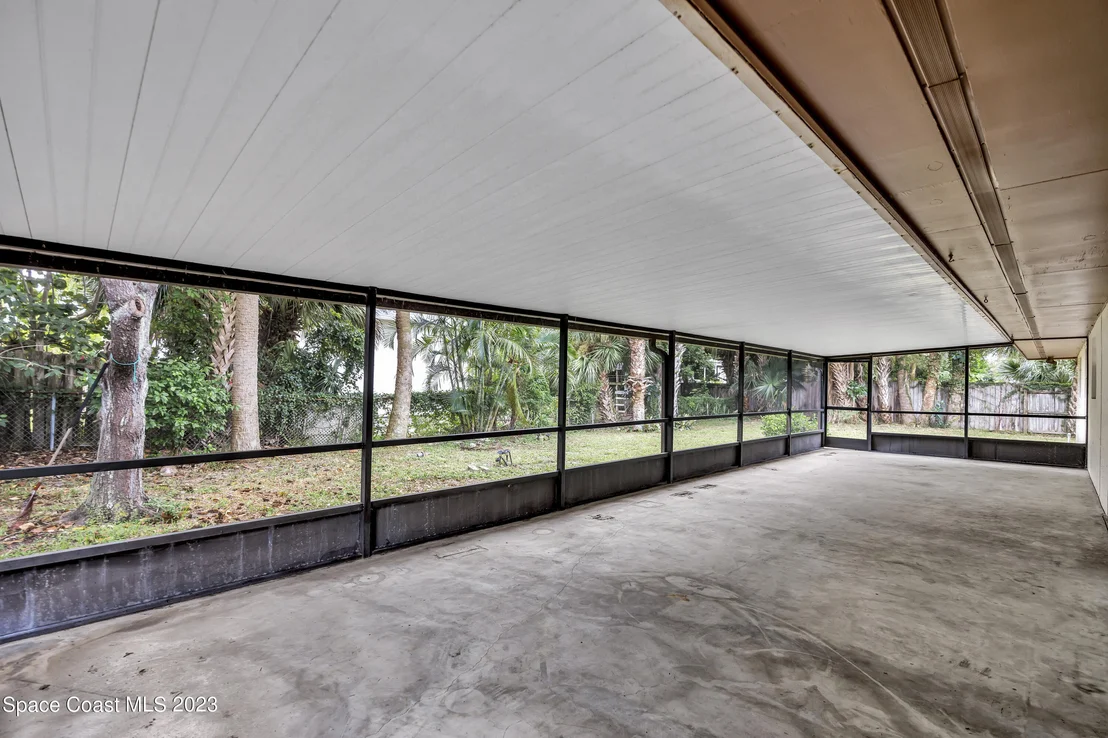 Photo of 521 Andrews Drive