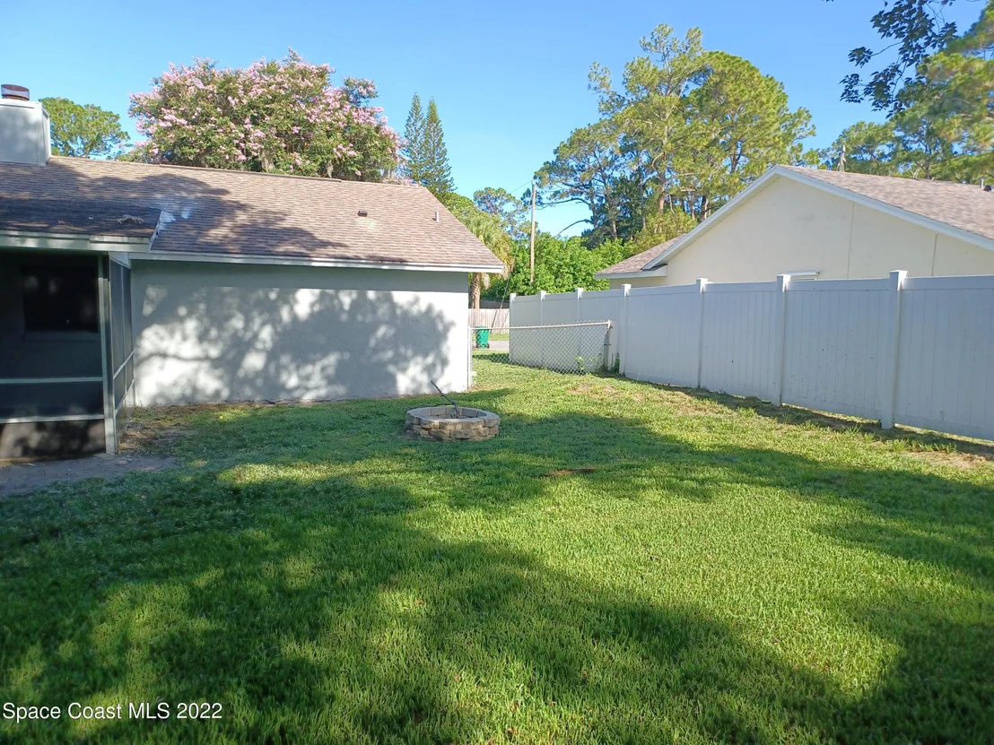 Photo of 6465 Cable Avenue