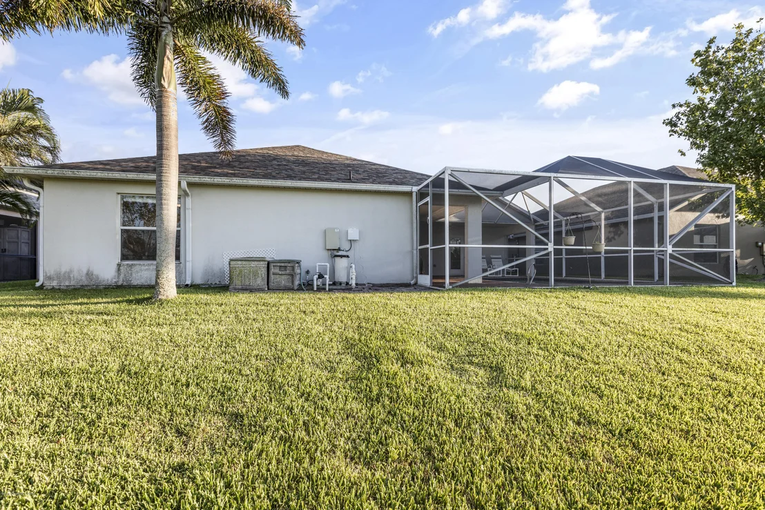 Photo of 1997 Auburn Lakes Drive