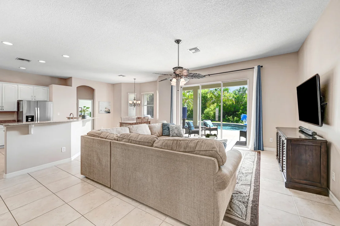 Photo of 274 Pebble Hill Way