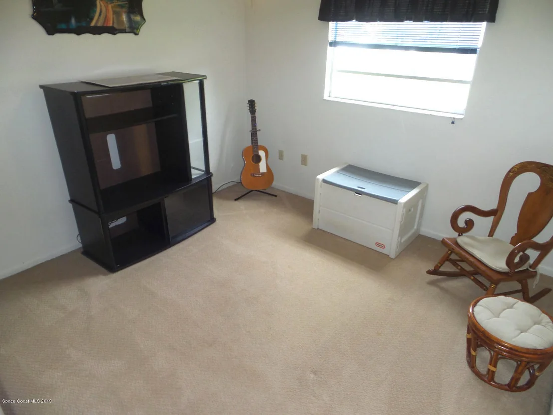 Photo of 612 Dundee Circle