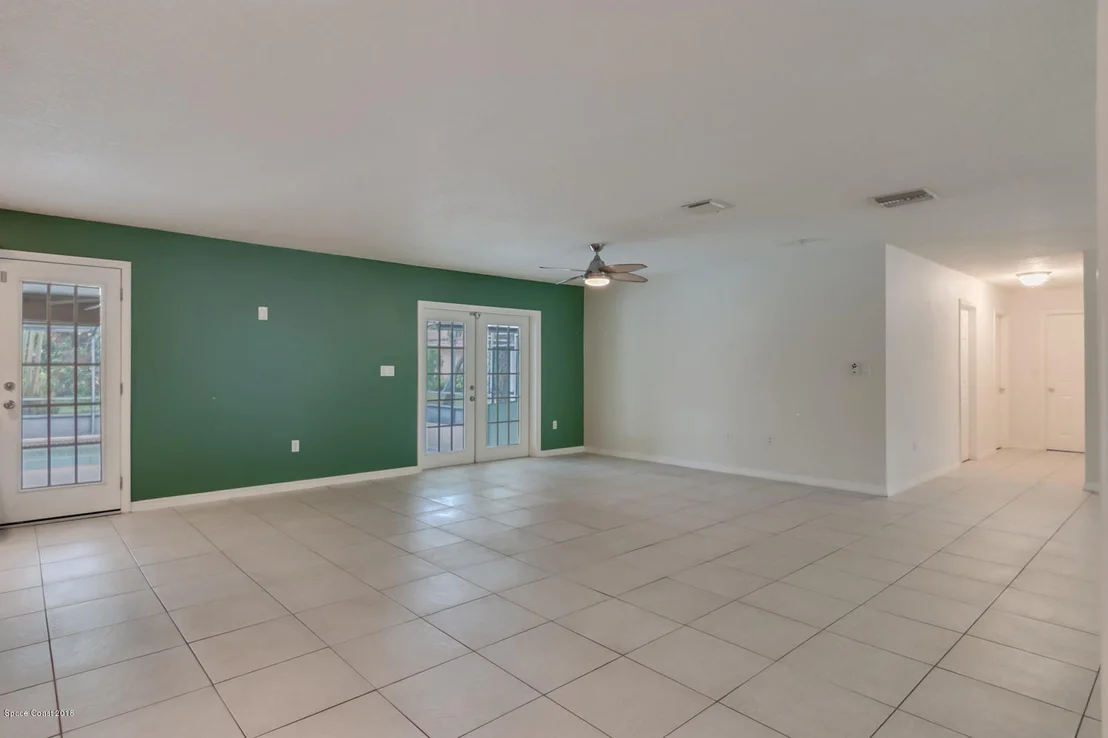 Photo of 156 Nebraska Circle