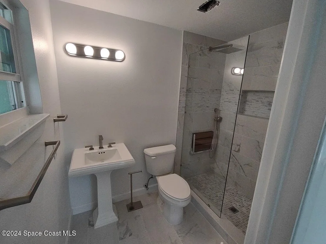 Photo of 102 La Riviere Road